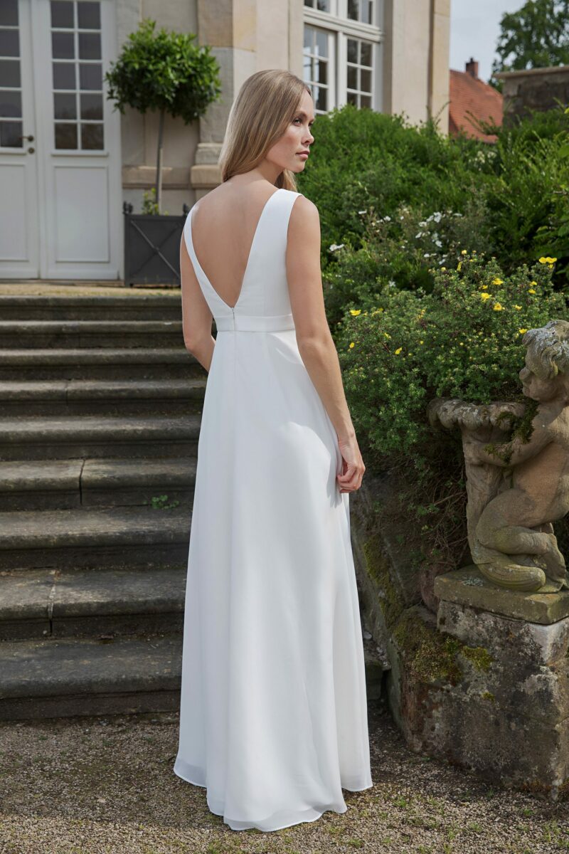 Langes Standesamtkleid Ivory Kollektion 2020 A7207 3 Fashion Queen GmbH