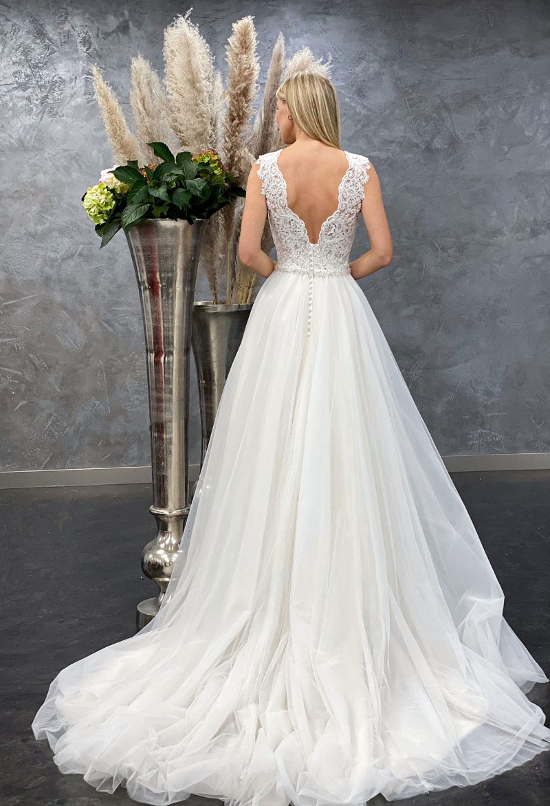 Amera Vera 2021 Brautkleid B2101 2 Hochzeitskleid Kollektion 2021